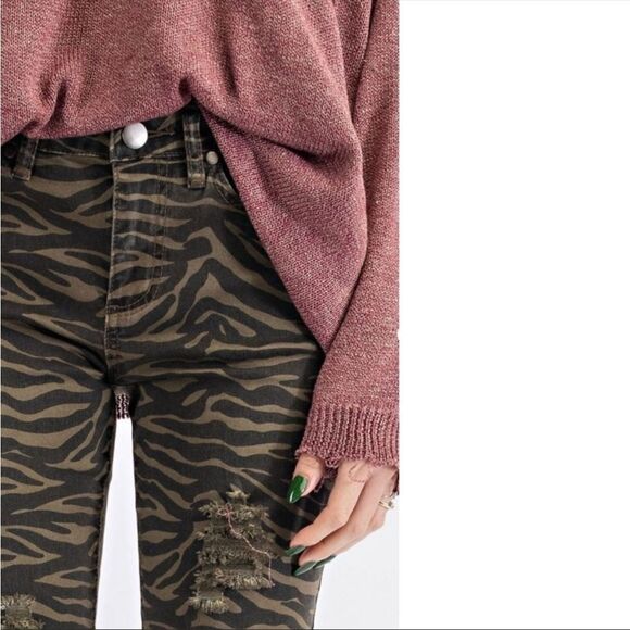 Distressed Zebra Print Skinny Jeans / Pants - Picture 3 of 4